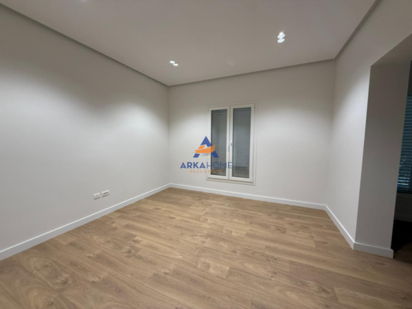 Tirane, jepet me qera Vile 2 Katshe Kati 2, 360 m² 9.000 € 