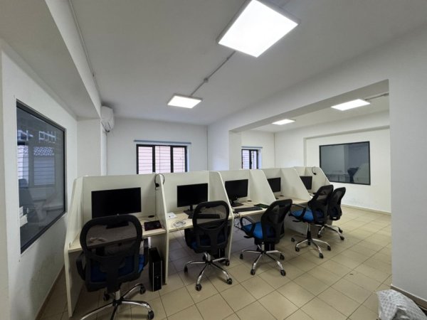 Tirane, jap me qera zyre Kati 0, 120 m² 800 € (Sheshi avni rustemi PAZARI I RI)