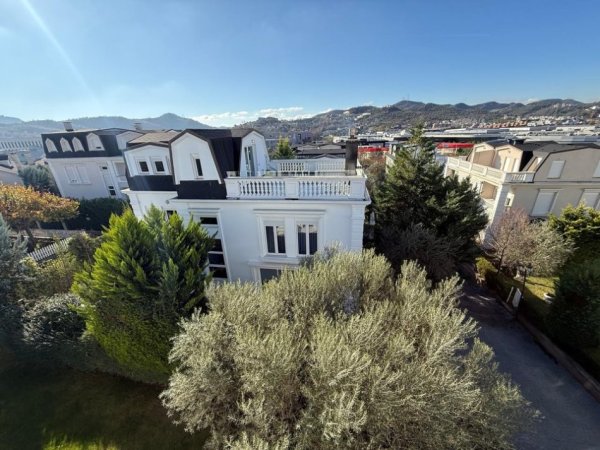 Tirane, shitet apartament 3 Katshe , 383 m² (REZIDENCE VILASH)