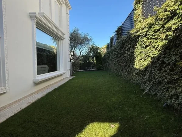 Tirane, shitet apartament 3 Katshe , 383 m² (REZIDENCE VILASH)