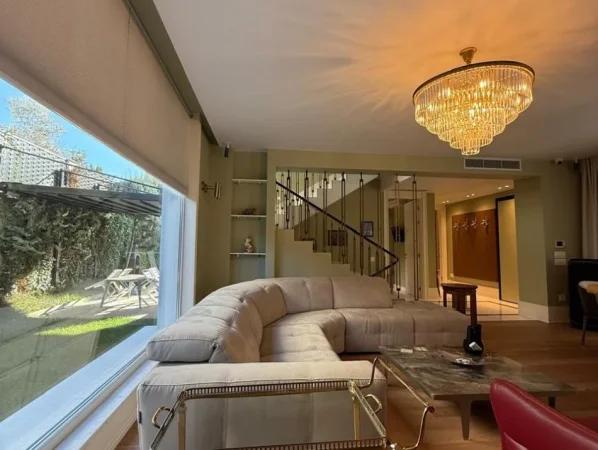 Tirane, shitet apartament 3 Katshe , 383 m² (REZIDENCE VILASH)