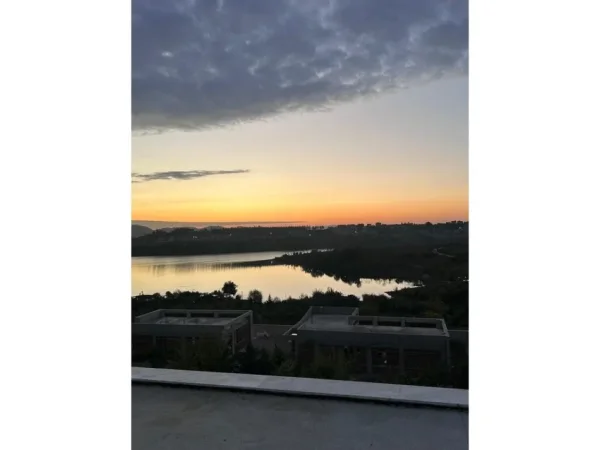 Tirane, shitet apartament 3+1 Kati 0, 420 m² 600.000 € 