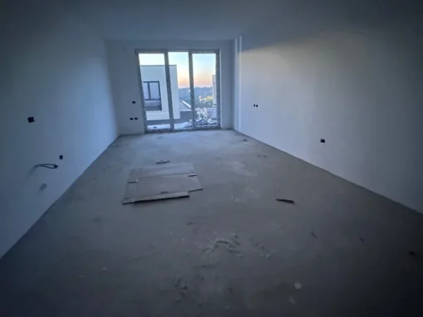 Tirane, shitet apartament 3+1 Kati 0, 420 m² 600.000 € 