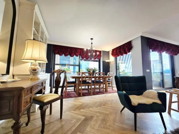 Tirane, shitet apartament 3+1 , 188 m² (bllok)