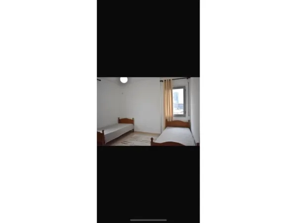 Tirane, jepet me qera apartament 2+1+Ballkon Kati 2, 74 m² 750 € 