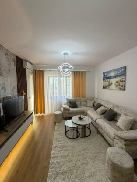 Tirane, shitet apartament 2+1 Kati 9, 94 m² 157.000 € (astir)