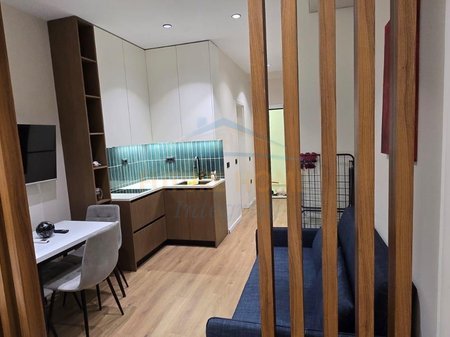 Tirane, jepet me qera garsonier Kati 6, 32 m² 400 € 