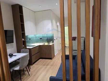 Tirane, jepet me qera garsonier Kati 6, 32 m² 400 € 