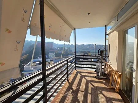 Tirane, jepet me qera apartament 2+1 Kati 8, 109 m² 700 € 