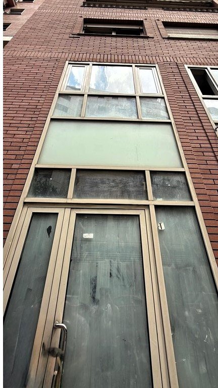 Tirane, jepet me qera ambjent biznesi Kati 0, 30 m² 1.000 € (BARDHOK BIBA)