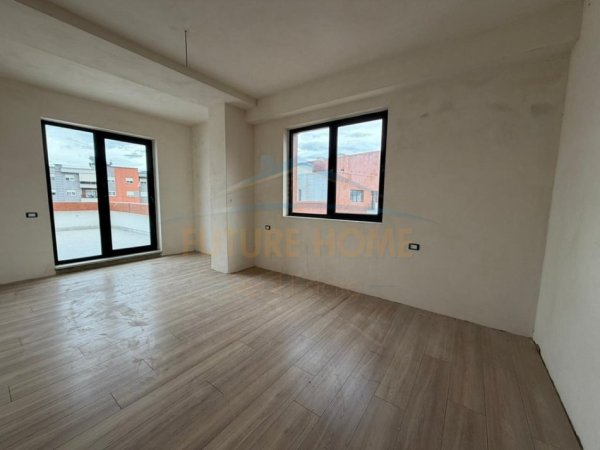 Tirane, shitet apartament 2+1 Kati 8, 153 m² 174.500 € (Urban Gate '' Residence, Unaza e re)