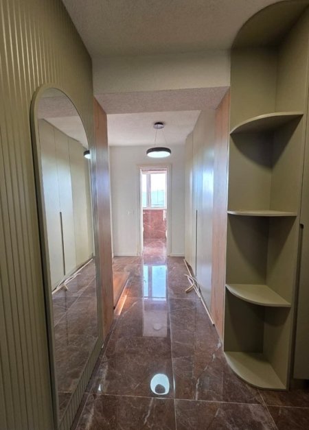 Tirane, jap me qera apartament duplex 2+1+Ballkon Kati 8, 130 m² 700 € (Shkoze)