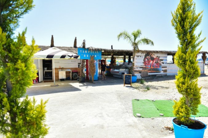 Vlore, jepet me qera bar-kafe , 800 m² 20.000 € (Zvernec, Vlore)