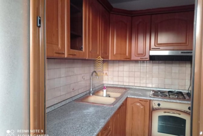 Tirane, shitet apartament 1+1+Ballkon Kati 4, 53 m² 125.000 € (Rruga Elbasanit)