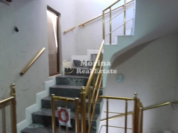 Tirane, jepet me qera Vile 3 Katshe , 950 m² 1.500 € (Allias)