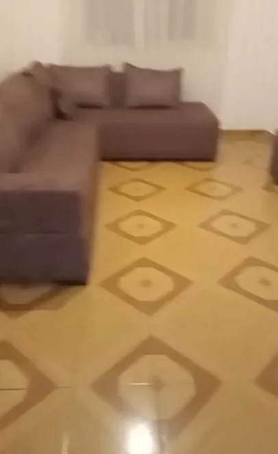 Jepet me Qera Hyrje 1+1 ne Vasil Shanto (afër Shkollës Besnik Sykja,  500 €uro