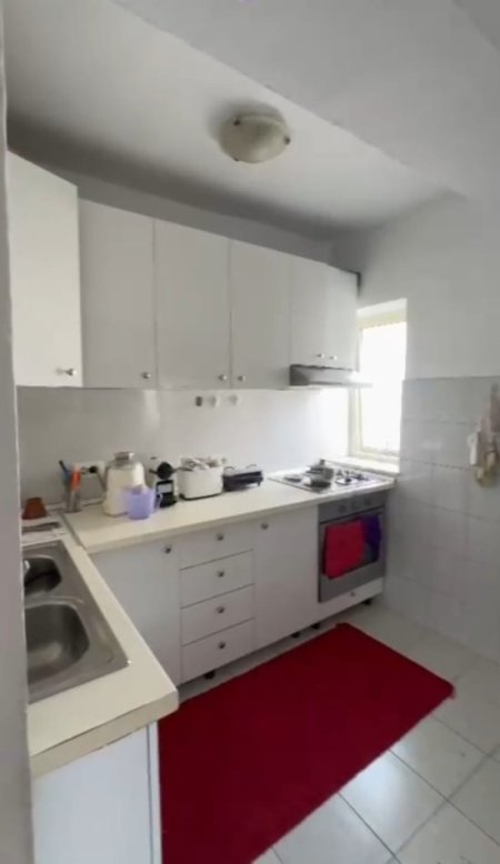 Tirane, shitet apartament 3+1 Kati 3, 190.000 € 