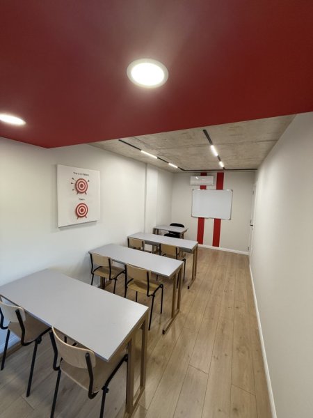 Tirane, ofroj Ofroj vend pune part time Mesues/e per Spanjisht