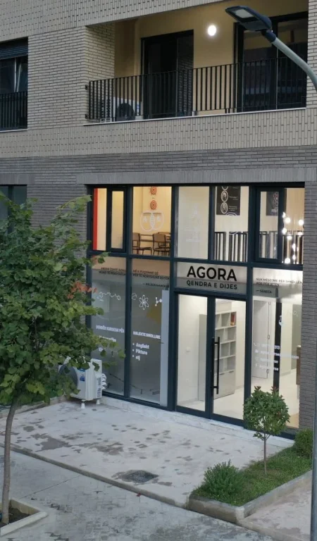 Tirane, ofroj Ofroj vend pune part time Mesues/e per Spanjisht