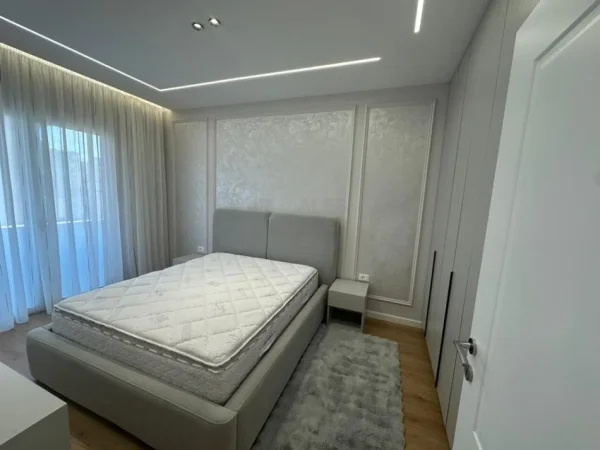 Tirane, shitet apartament 1+1 Kati 3, 61 m² 121.000 € (astir)