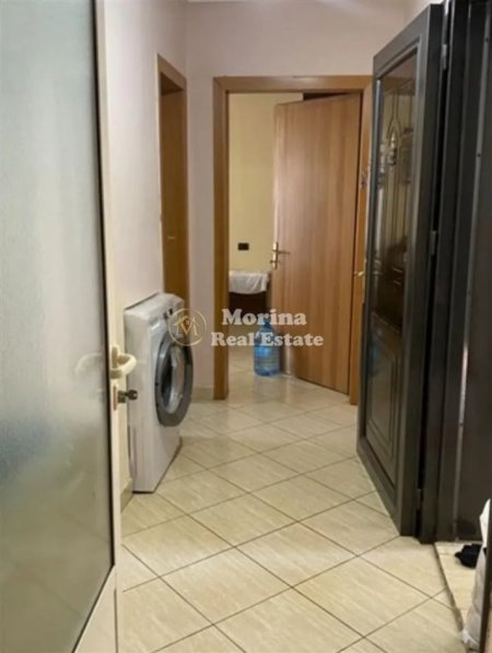 Tirane, shitet apartament 1+1 Kati 4, 47 m² 77.600 € (Shkolla e Bashkuar)