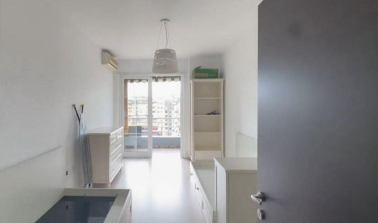 Tirane, jepet me qera apartament 2+1+Ballkon Kati 7, 130 m² 800 € (KIKA 1)