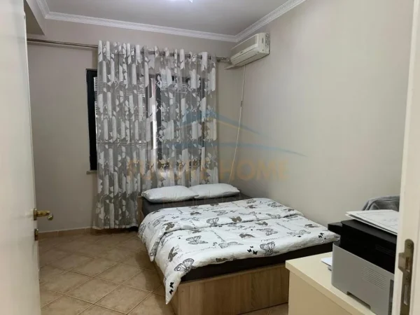 Tirane, shitet apartament 2+1+Aneks+Ballkon Kati 5, 105 m² 250.000 € (STACIONI TRENIT)