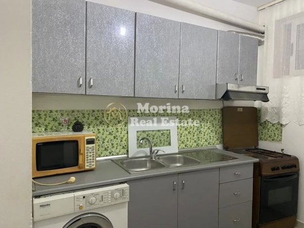 Tirane, jepet me qera garsonier 1+1 Kati 1, 40 m² 300 € (Qytet Studenti)