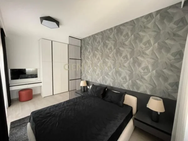 Tirane, jepet me qera apartament 2+1+Aneks+Ballkon Kati 4, 100 m² 1.000 € (Neom128871)