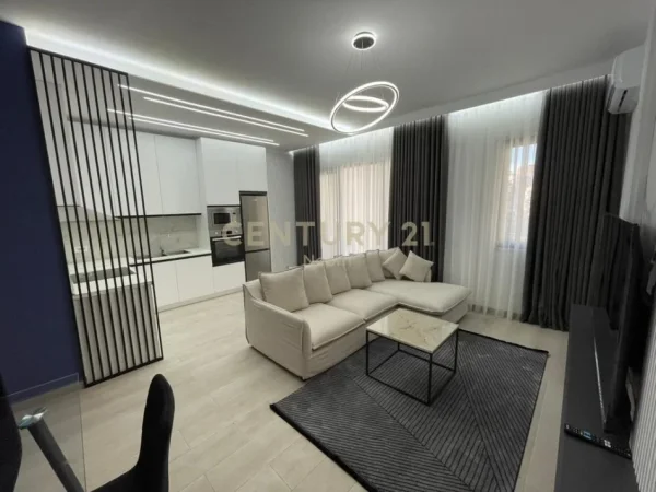 Tirane, jepet me qera apartament 2+1+Aneks+Ballkon Kati 4, 100 m² 1.000 € (Neom128871)