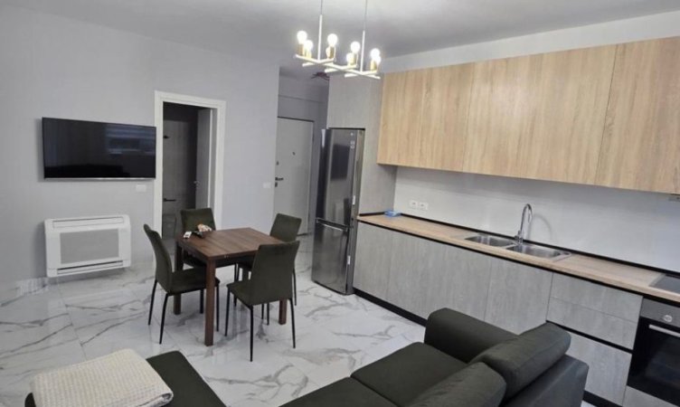 Tirane, jepet me qera apartament 2+1 Kati 3, 82 m² 630 € (liqeni thate)