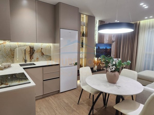 Durres, shitet apartament 2+1+Ballkon Kati 4, 85 m² 165.000 € 