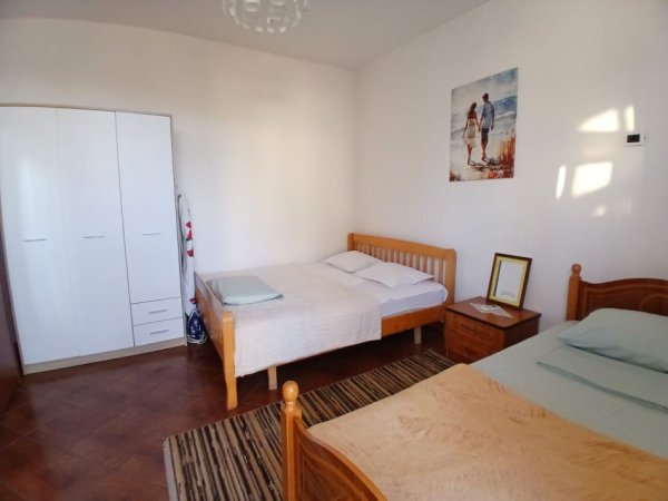 Tirane, jepet me qera apartament 1+1+Ballkon Kati 5, 65 m² 500 € 