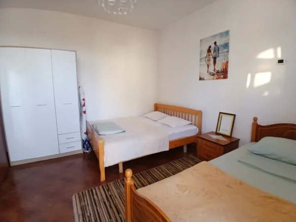 Tirane, jepet me qera apartament 1+1+Ballkon Kati 5, 65 m² 500 € 