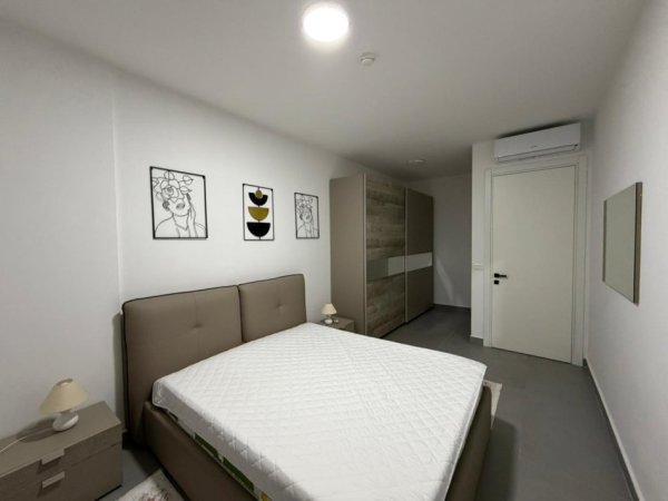 Tirane, jepet me qera apartament 2+1 Kati 3, 180 m² 1.200 € (Liqeni i Thate.)