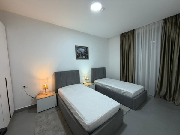 Tirane, jepet me qera apartament 2+1 Kati 3, 180 m² 1.200 € (Liqeni i Thate.)