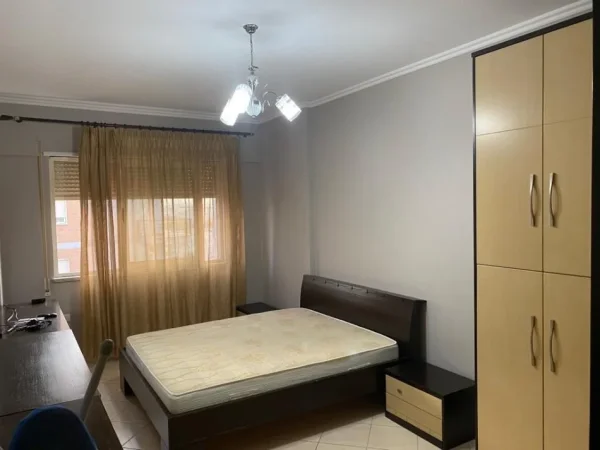 Tirane, jepet me qera apartament 1+1 Kati 10, 70 m² 500 € (Vizion Plus)