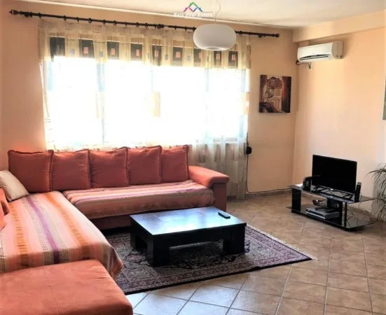Tirane, jepet me qera apartament 1+1 Kati 9, 80 m² 600 € (Bllok)