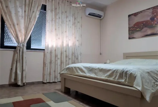 Tirane, jepet me qera apartament 1+1 Kati 9, 80 m² 600 € (Bllok)