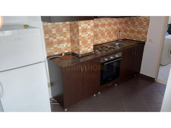 Tirane, jepet me qera apartament 1+1+Ballkon Kati 7, 60 m² 500 € (Rruga Mine Peza)