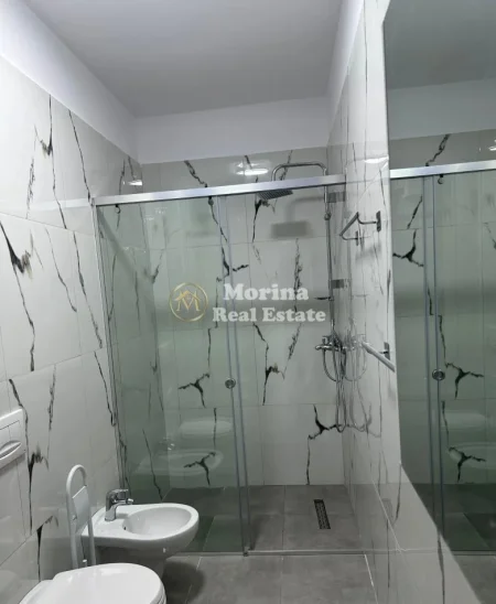 Tirane, jepet me qera apartament 2+1 Kati 3, 84 m² 700 € (Medreseja)