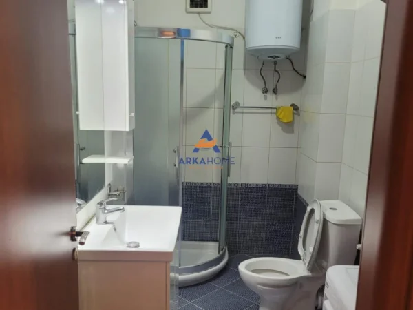 Tirane, shitet apartament 1+1+Ballkon Kati 2, 70 m² 158.500 €