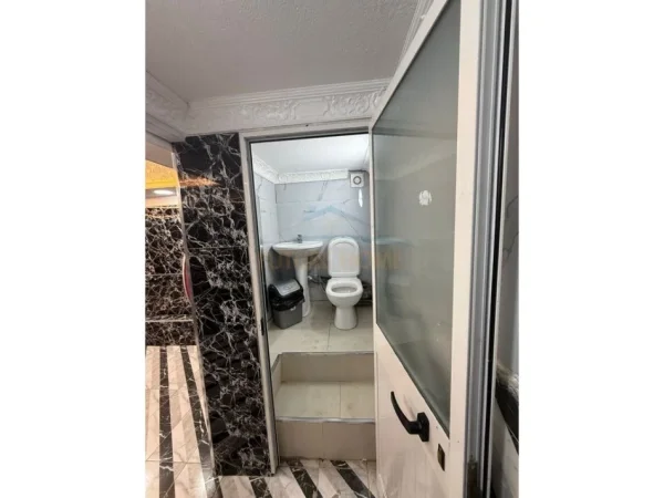 Durres, shitet ambjent biznesi Kati 0, 62 m² 58.000 € 