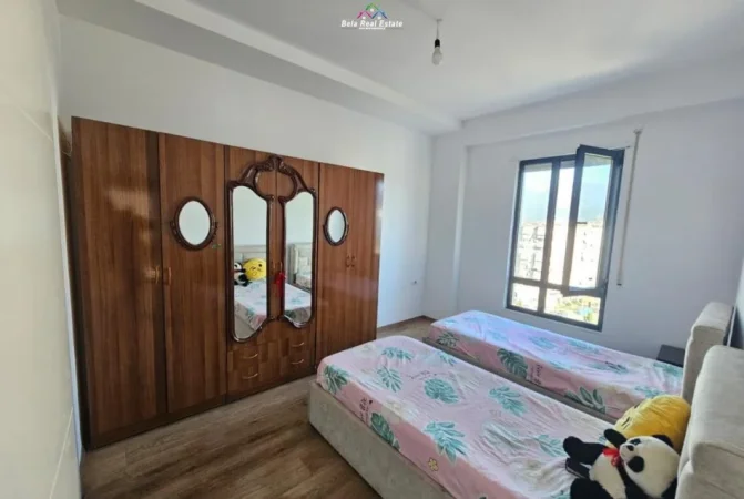 Tirane, jepet me qera apartament 2+1 Kati 8, 100 m² 700 € (Rruga Xhanfize Keko)