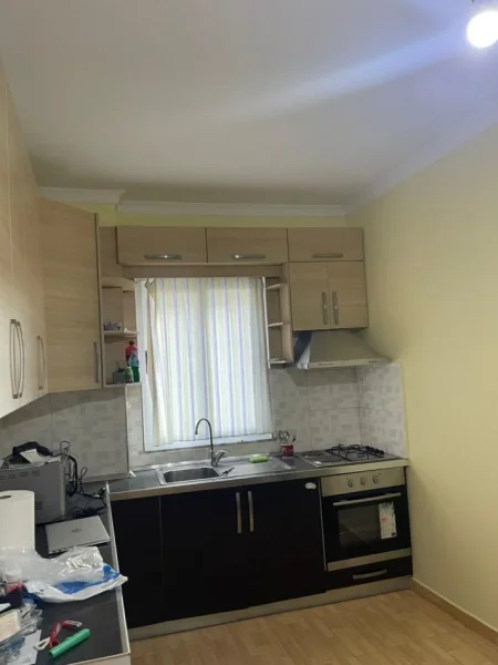 Tirane, shitet apartament 2+1 Kati 1, 82 m² 130.000 € (Rruga Shefqet Kuka, Tiranë)