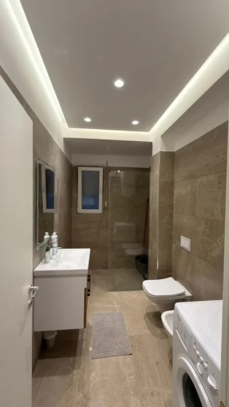 Tirane, jepet me qera apartament 1+1 Kati 2, 64 m² 550 € (astir)