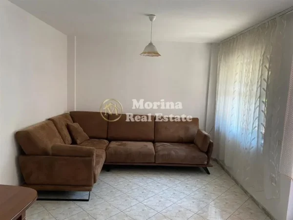 Tirane, jepet me qera apartament 3+1 Kati 1, 98 m² 450 € (Kamez)