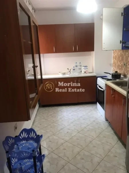 Tirane, jepet me qera apartament 3+1 Kati 1, 98 m² 450 € (Kamez)