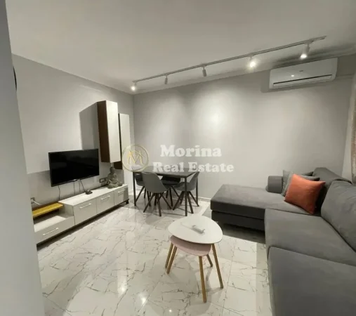 Tirane, shitet apartament 1+1 Kati 2, 60 m² 200.000 € (Libri Universitar)
