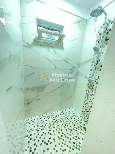 Tirane, shitet apartament 1+1 Kati 2, 60 m² 200.000 € (Libri Universitar)